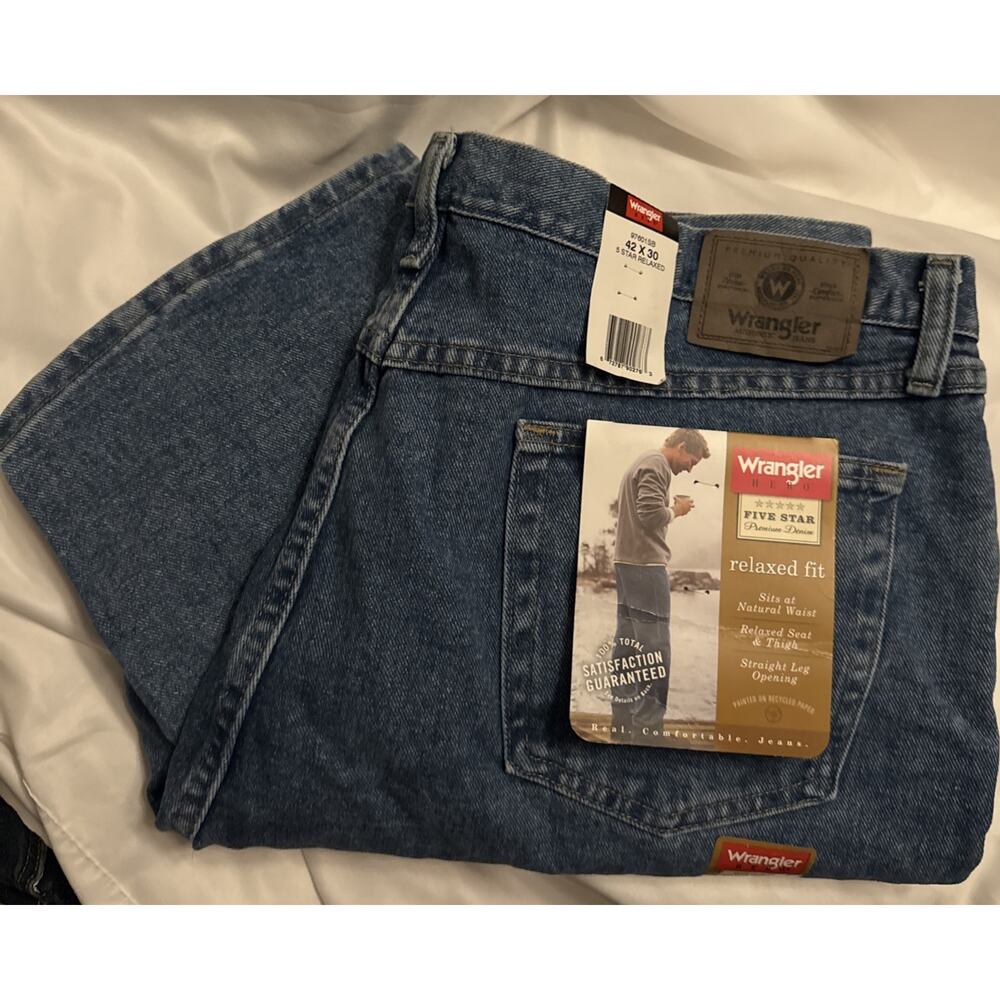 Wrangler 5 Star Premium Denim Jeans Men’s 42X30 Stone Wash Relaxed Fit NWT